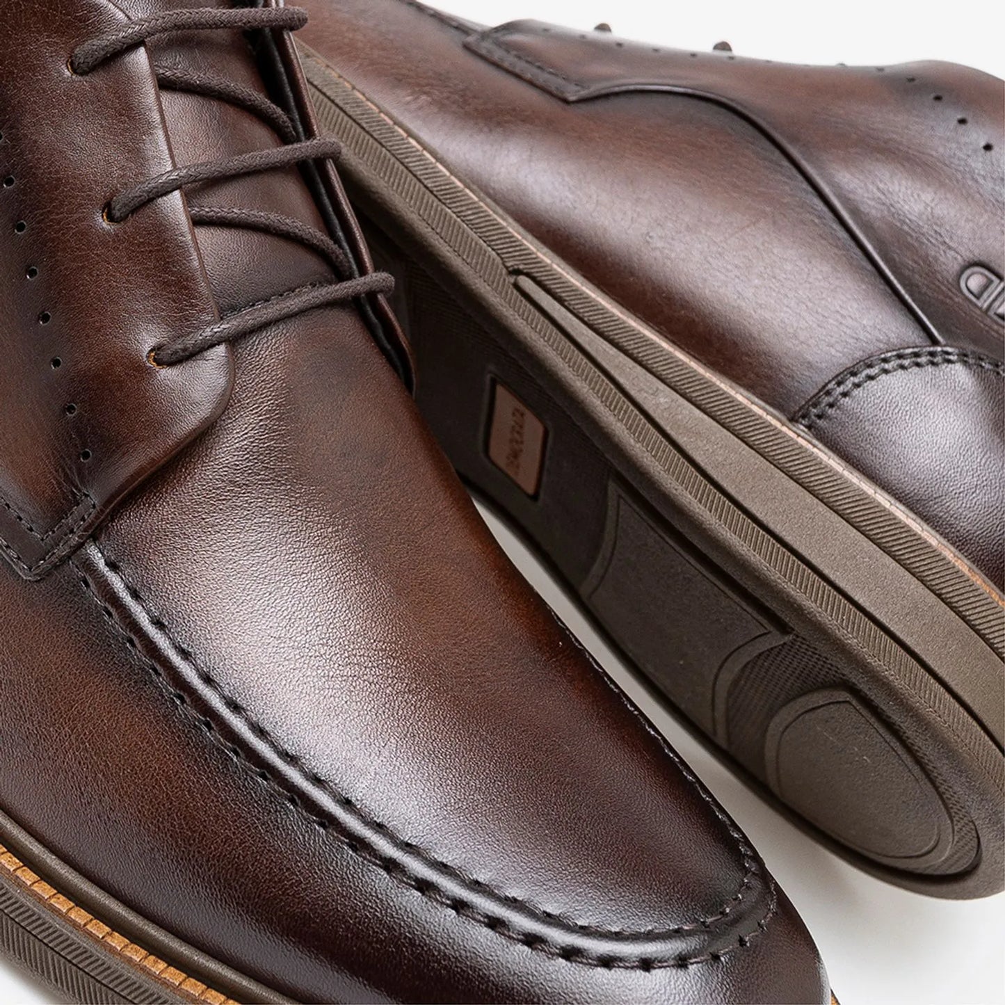 Bota de Couro Metropolitan Bay Marrom